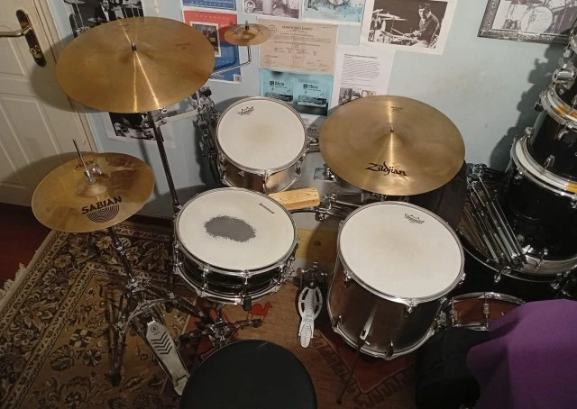 Παραδίδονται Μαθήματα Drums &amp; Κρουστών