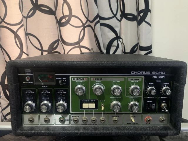 Roland RE-301 Chorus Echo – Early 1980s 