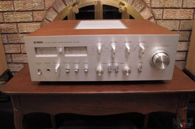 Ολοκληρωμένος Ενισχυτής Yamaha CA - 2