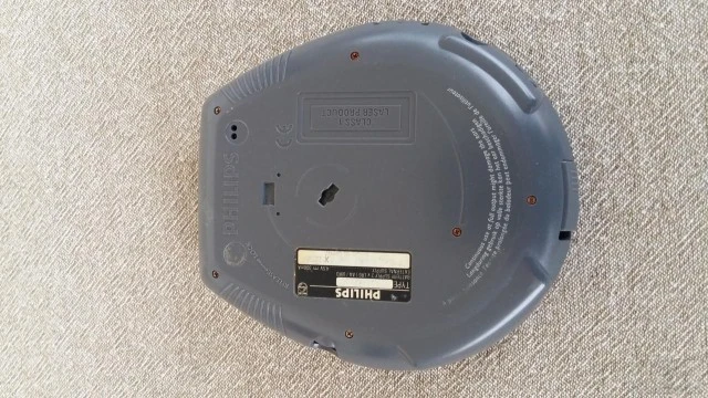 Philips Jogproof Portable CD Player 45 E