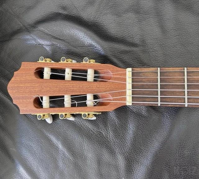 Κλασική κιθάρα Hofner HZ23