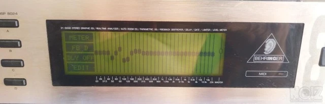 EQ analyzer anti feedback Behringer DSP 