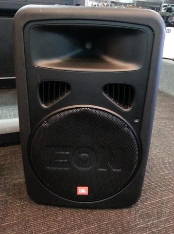 Ενεργό ηχείο jbl eon 15