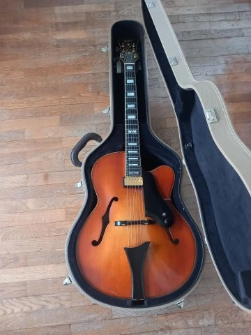 Hofner New President Vintage