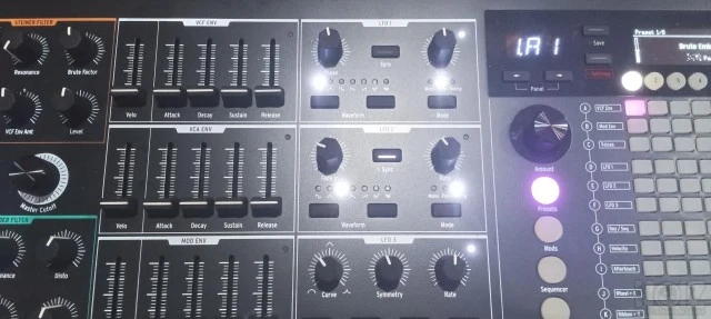Arturia Polybrute