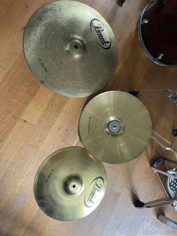Drums Pearl Forum Series 1990's - Burgun