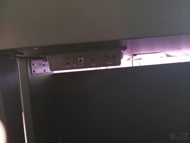 Yamaha CLP-645B - Black