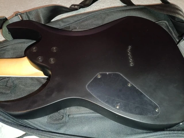 Ibanez GRG121DX + Extras