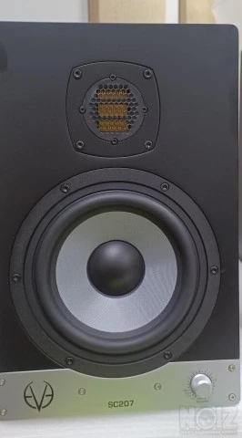 Monitor eve audio sc207