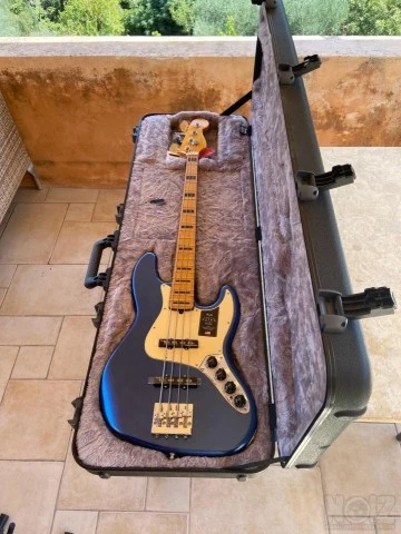 Fender American Ultra Jazz Bass - Cobra 