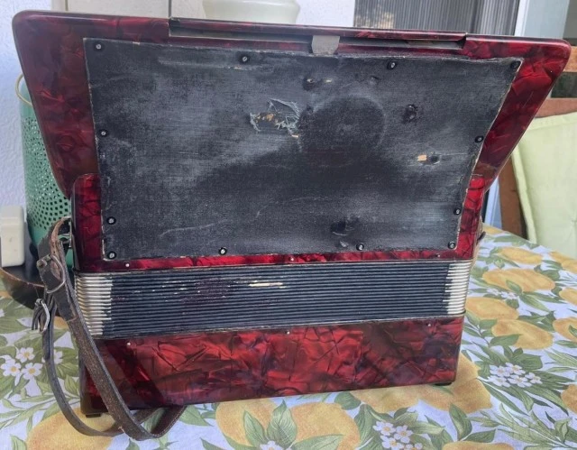Ακκορντεόν HOHNER TANGO 2