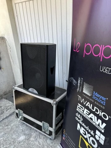 Martin-Audio Blackline F15 limited.