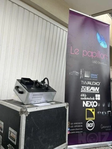 Showtec Dragon 1500 Upright RGB