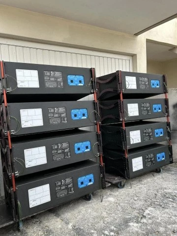 Electro Voice XLC127 DVX Line Array