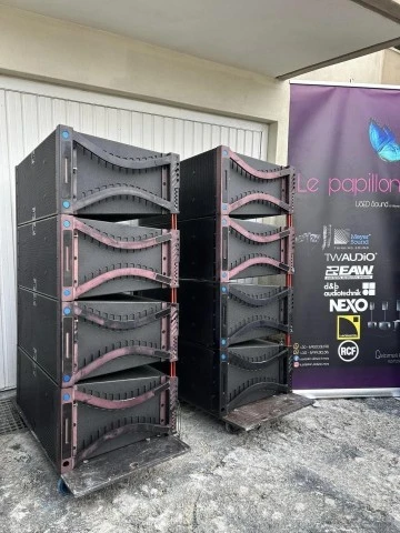 Electro Voice XLC127 DVX Line Array