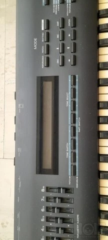 Roland JV-90