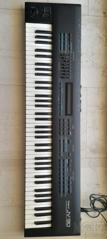 Roland JV-90