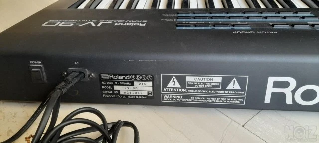 Roland JV-90