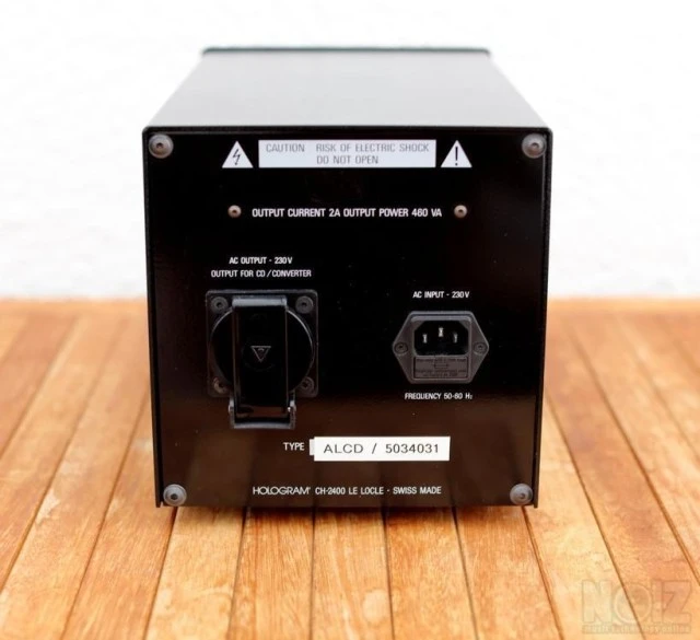 La Boite Noir Hologram Audio Line Condit
