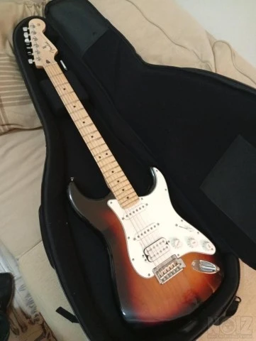 Fender Stratocaster made in Mexico locki