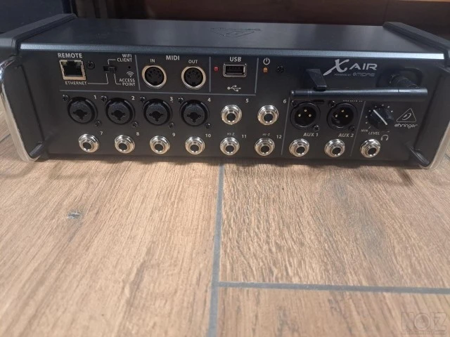 Ψηφιακή κονσόλα Behringer