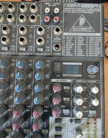 Behringer-Mixer.Xenyx.2222.FX