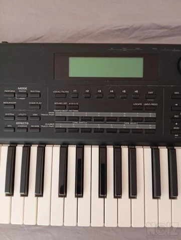 Rolland Xp-60 synthesizer keyboard