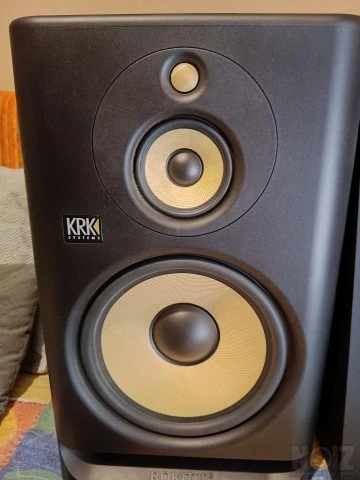 KRK Rokit 10-3 G4 (3 ways monitor)