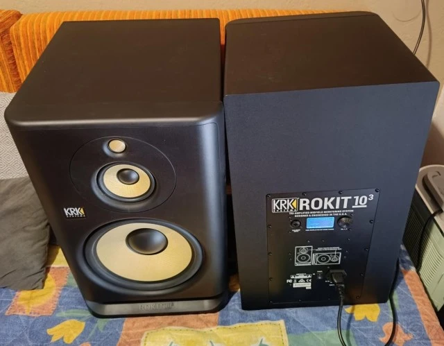 KRK Rokit 10-3 G4 (3 ways monitor)