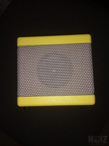 SpongeBob electric guitar with amp