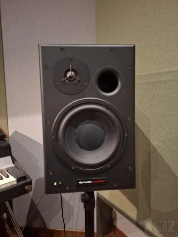 Dynaudio bm15a active studio monitors
