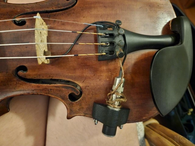 Fishman V-200-PICKUP Body Κάψα