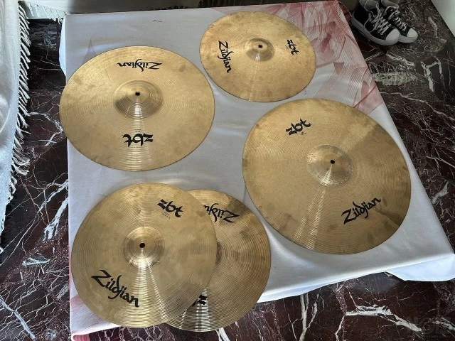 set πιατινιων Zildjian ZBT seri