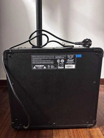 Marshall MG15CFR Gold