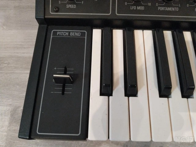 Yamaha CS-5