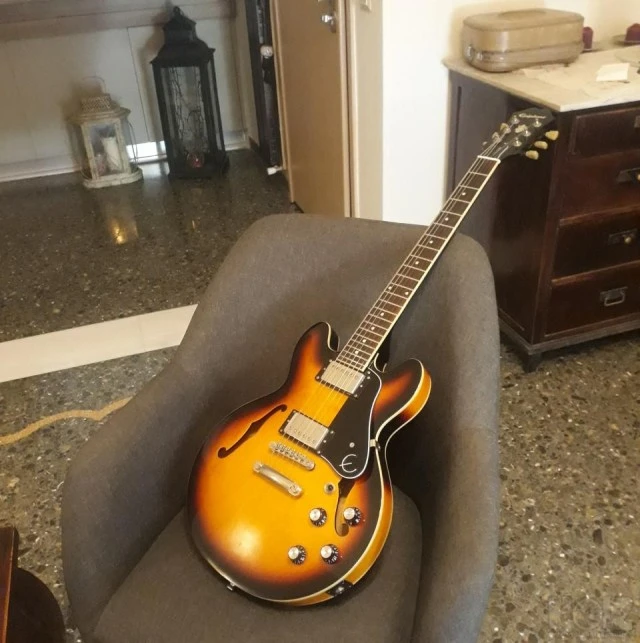 Epiphone ES-339 Pro Semi Hollow
