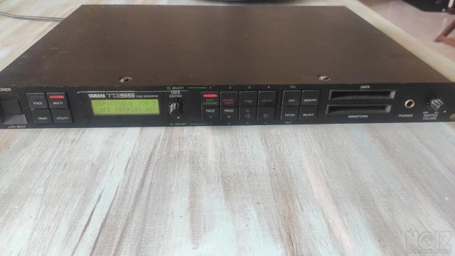 Yamaha TG55