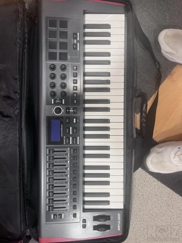 Novation impulse 49