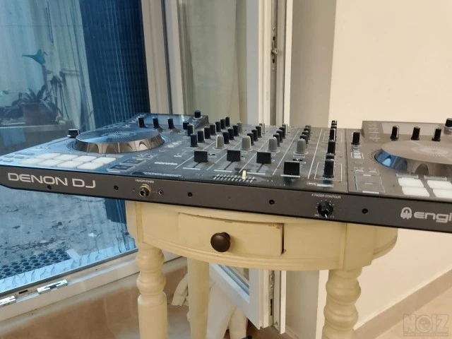 Denon MCX8000