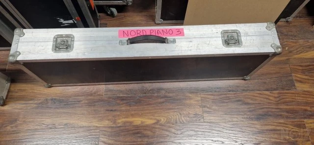 Nord piano 3  88 με case και τα πενταλ τ