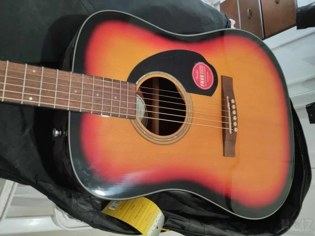 Fender CD-60 SB V3 ** **
