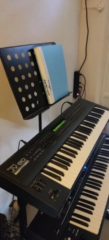 Roland jv80