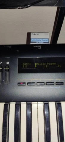 Roland jv80