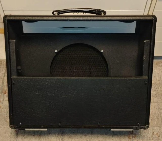 Mesa Boogie Mark IV καμπίνα combo.