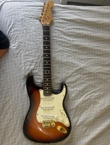 Fender Stratocaster USA 50th anniversary