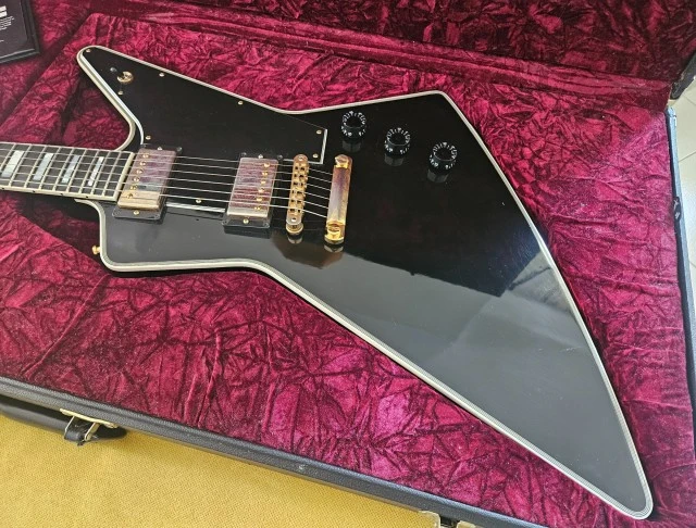 Gibson Explorer Custom