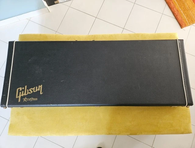 Gibson Explorer Custom
