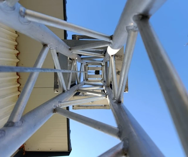 Litec Unitower + XQ30SA Truss 