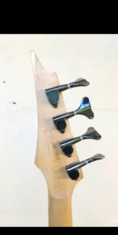Ibanez SB900LE