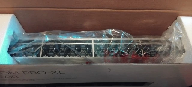Behringer MDX4600 Multicom Pro-XL V2